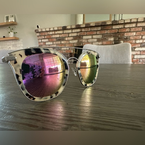 Diff Zoey Polarized Sunglasses - Picture 2 of 7